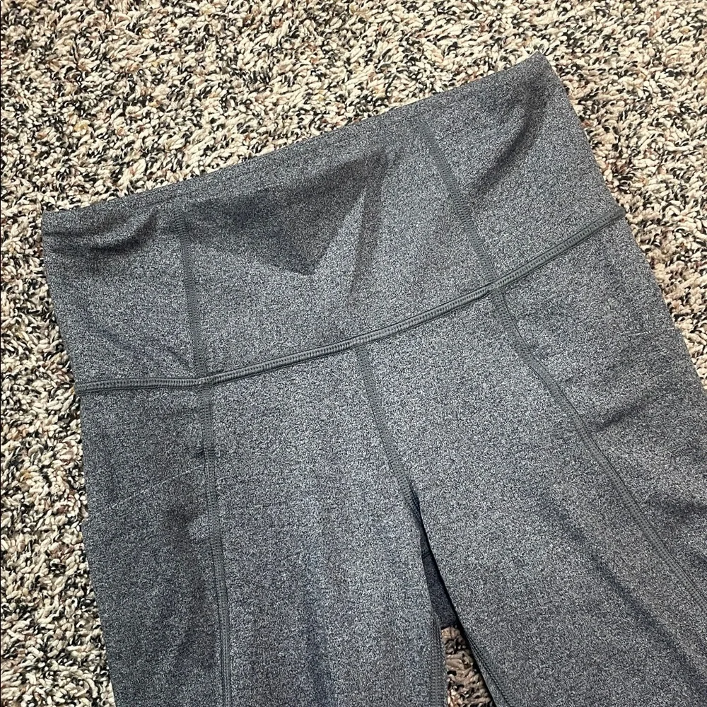 Athleta Stash Pocket Salutation Tights High Rise 7/8ths Dark Gray XS | EUC - Picture 3 of 8